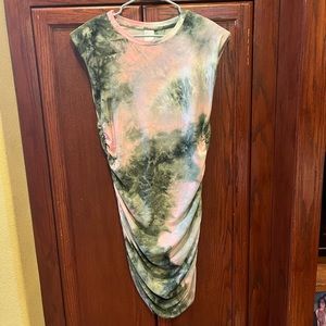 Tie-dye fitted t-shirt dress